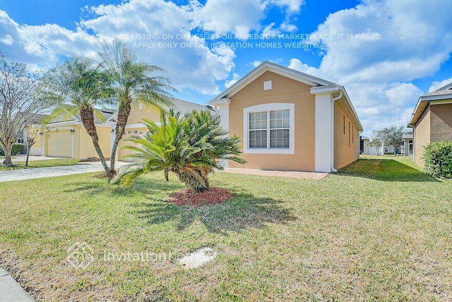 Building Photo - 2920 Willow Creek Ln