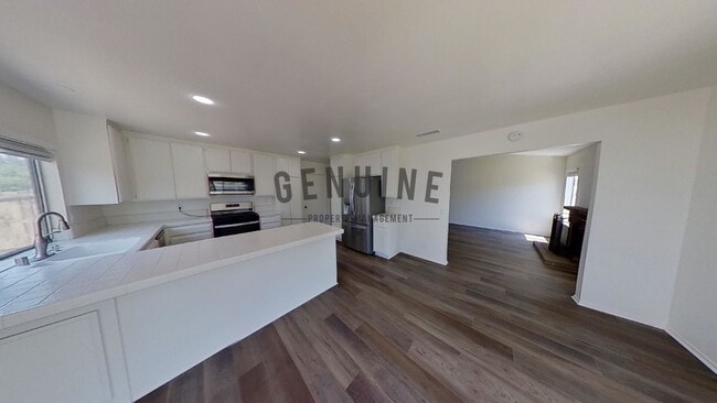 Building Photo - Coming Soon: 3Bd 2Ba Home in Lake Forest