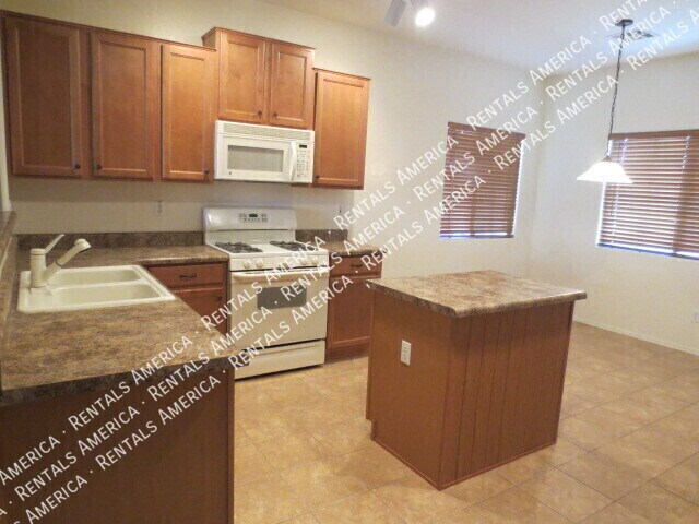 Building Photo - 19407 E Canary Way