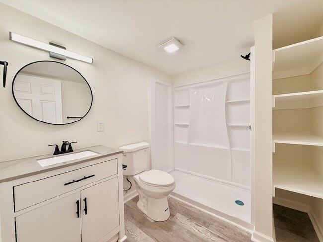 Building Photo - Home at Last!