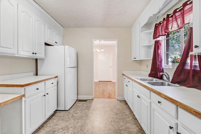 Building Photo - 1711 Rose St