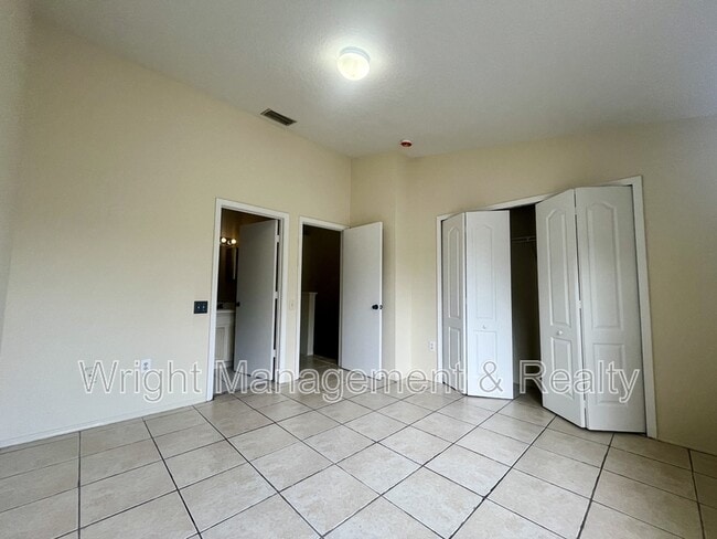 Building Photo - 2348 Lake Woodberry Cir