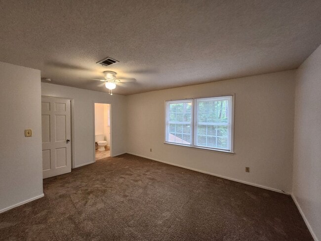 Building Photo - 3602 Nassau Dr