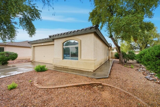 Building Photo - 4128 E Copper Rd