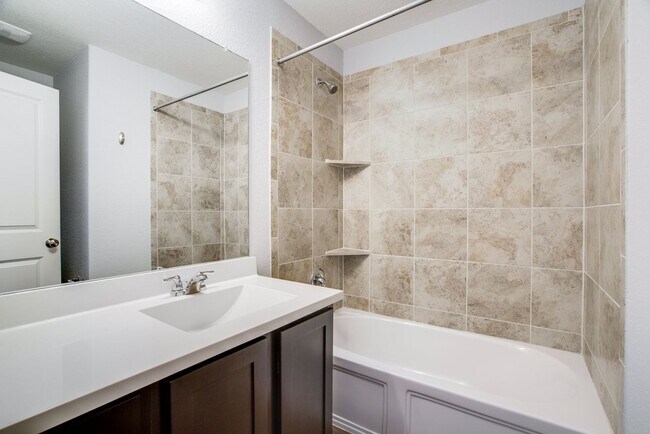 Building Photo - 3352 Lauren Nicole Ln