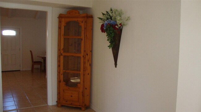 Building Photo - 18311 Redbud Ln