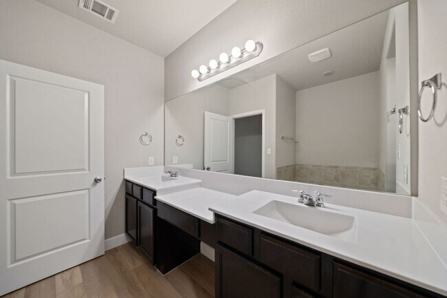 Building Photo - 6905 Etna Way