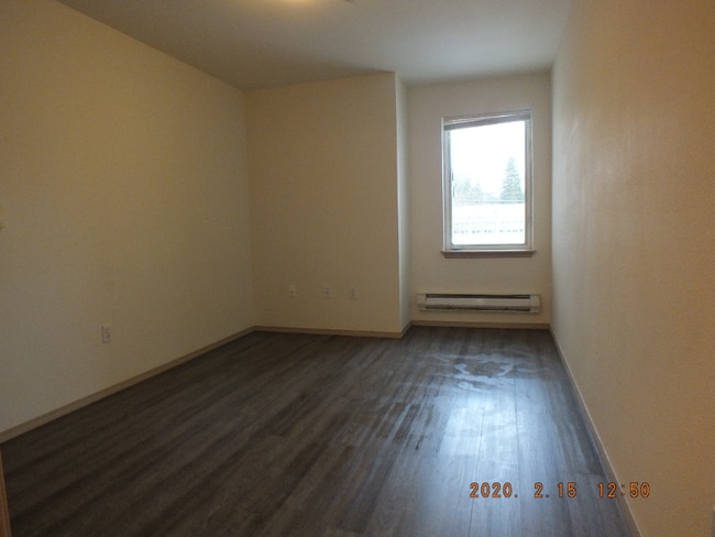 Building Photo - 12549 28th Ave NE