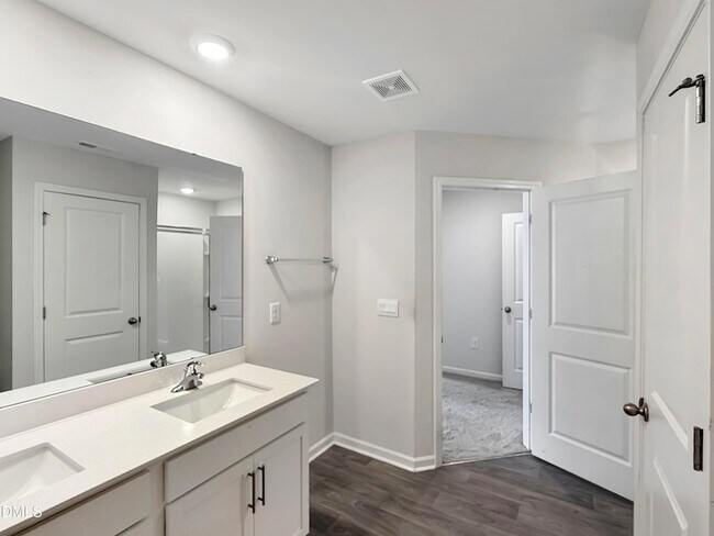 Building Photo - 1503 Gracie Ln