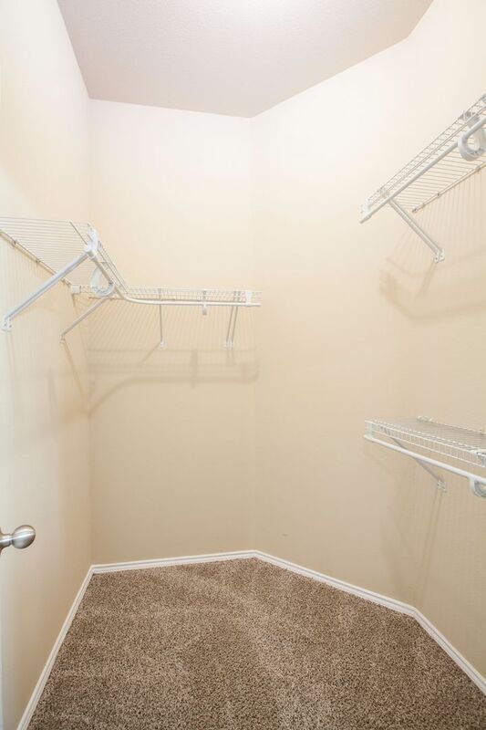 Building Photo - 709 Alder Dr