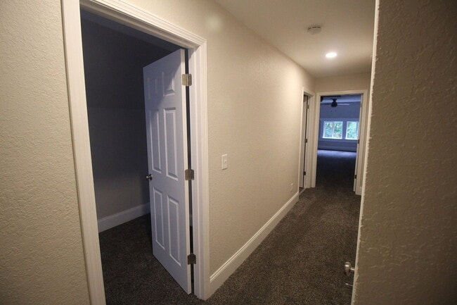 Building Photo - 2161 N 48th St