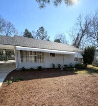 Building Photo - 4028 St Charles Pl