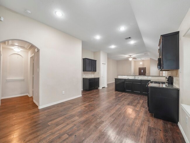 Building Photo - 1519 Spencer Glen Ln