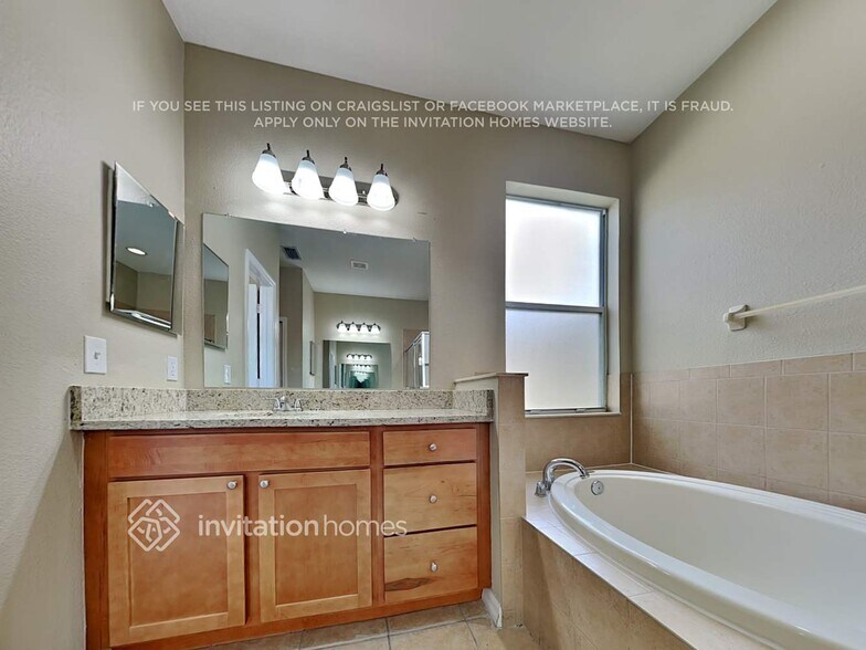Building Photo - 12911 Cattail Shore Ln
