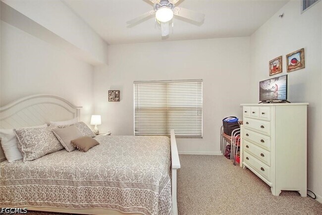 Building Photo - 12171 Summergate Cir