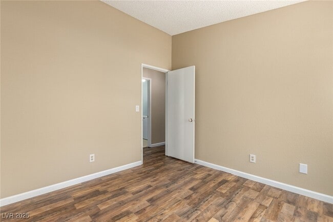 Building Photo - 616 Jonathan Glen Way