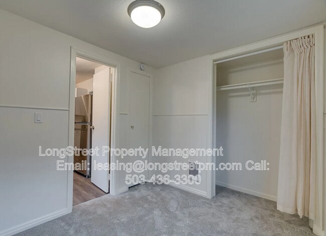 Building Photo - 3315 SE 127th Pl
