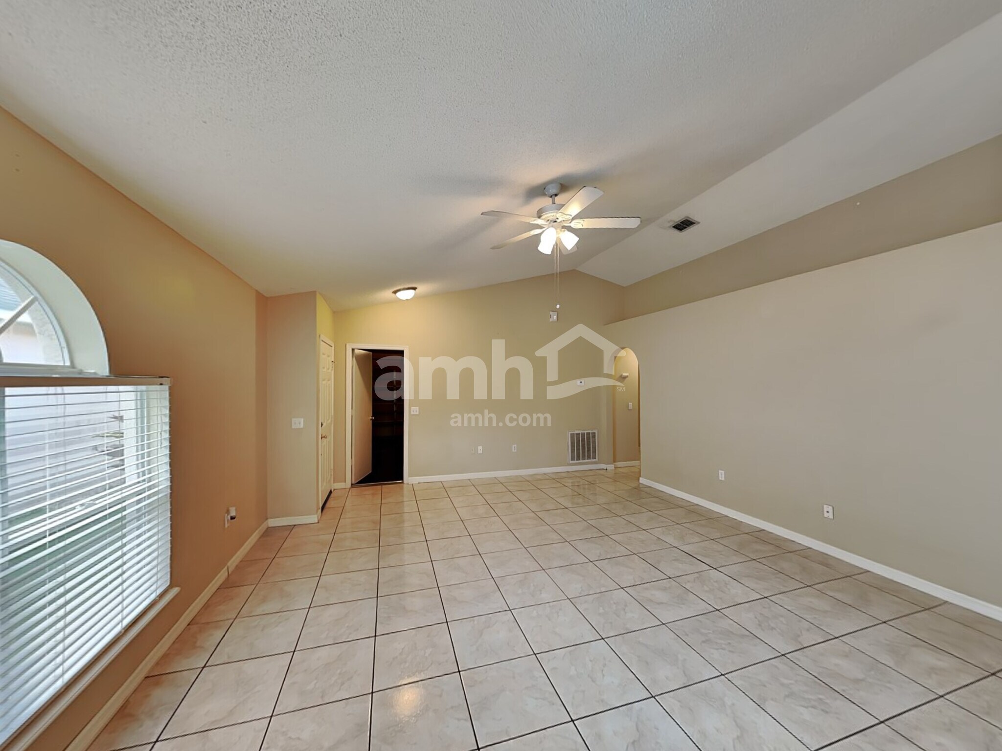 Building Photo - 11414 Ivy Flower Loop