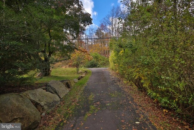 Building Photo - 96 RIVER