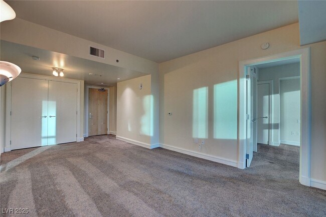 Primary Photo - 2700 S Las Vegas Blvd