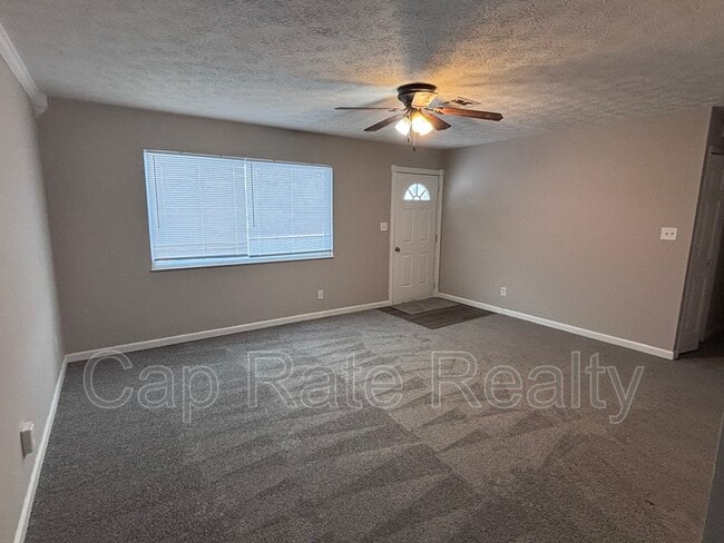 Building Photo - 4003 Carlton Ave