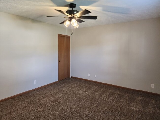 Building Photo - Spacious 2-Bed, 2-Bath Duplex with Attache...