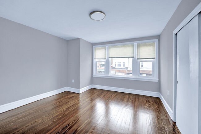 Building Photo - 2610 Hobson St