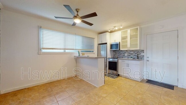Building Photo - 44-119 Mikiola Dr