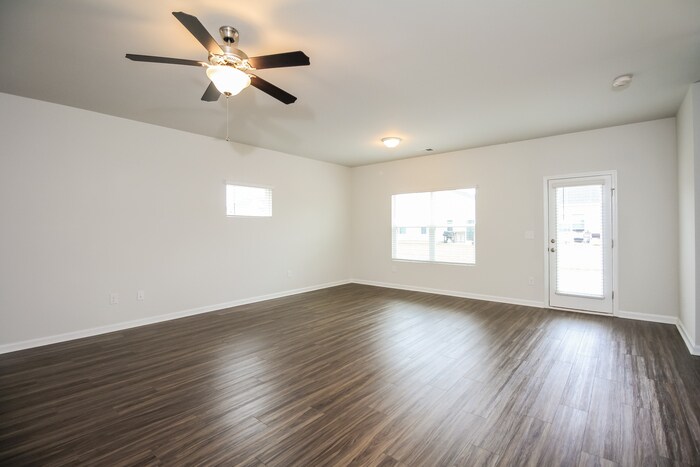 Building Photo - 184 Dorian Lp