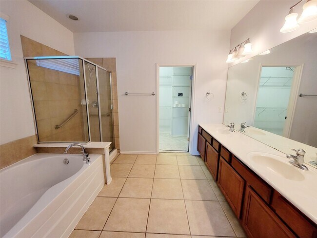 Building Photo - 9518 Herons Grove Ln