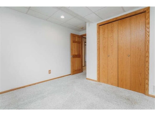 Building Photo - 17583 Foxboro Ln