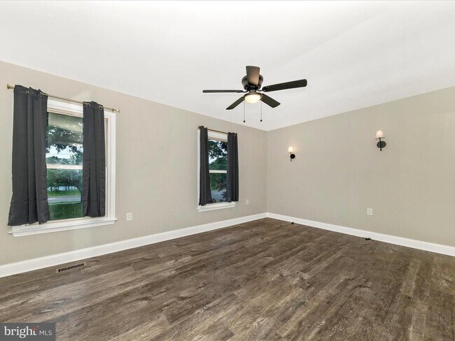 Building Photo - 14004 Daleshire Way