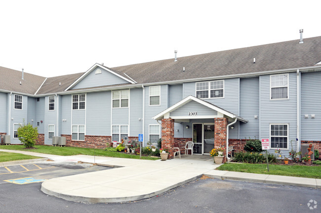 Building Photo - South Ridge Apartments