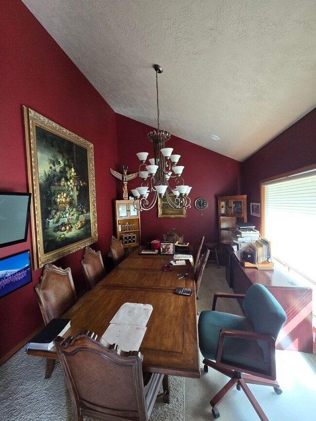 Building Photo - Stunning Views, Executive Home in Equestrian Meadows Redmond