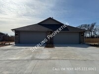 Building Photo - 606 Marlin Ct