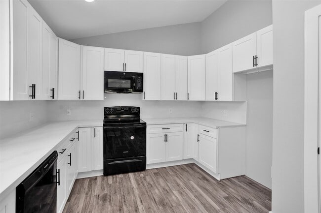 Building Photo - 101 April Point Pl