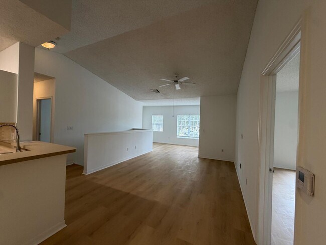Building Photo - 10336 Fox Trail Rd S