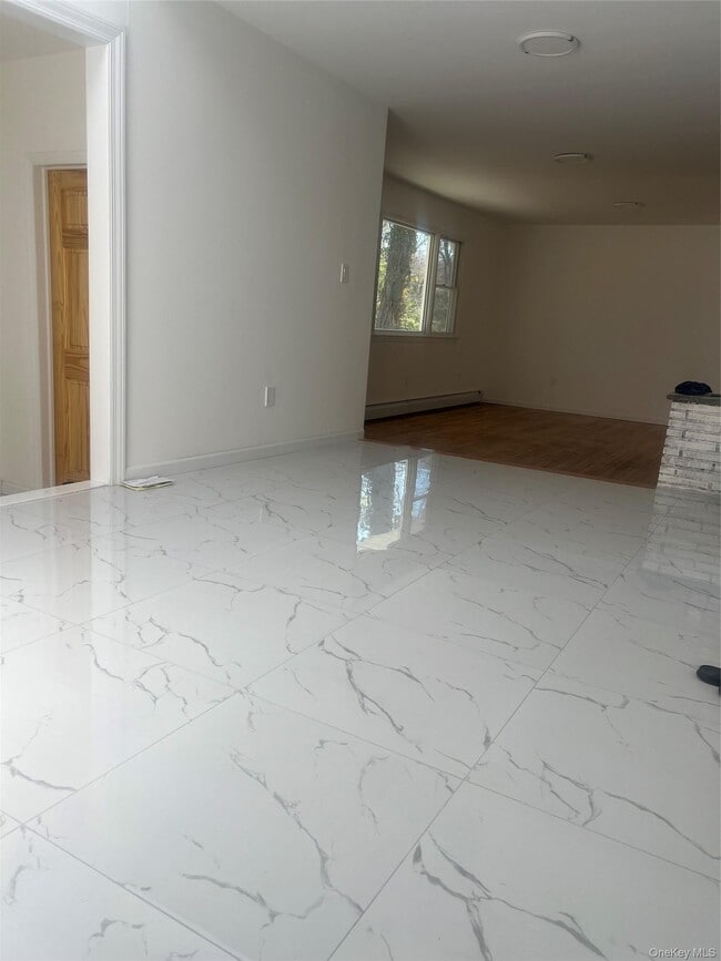 Building Photo - 90 Quaker Path