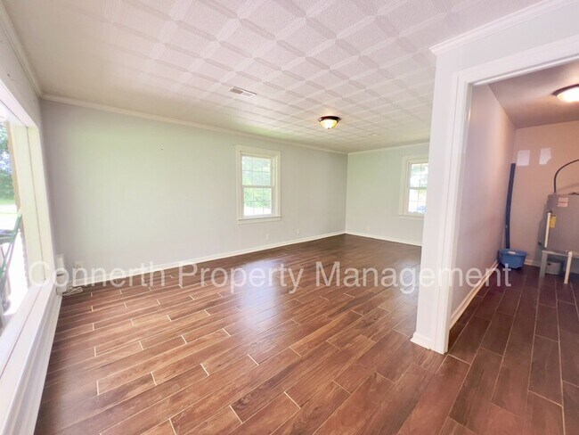 Building Photo - 2880 Trough Springs Rd