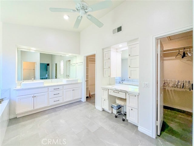 Building Photo - 25714 Wallace Pl