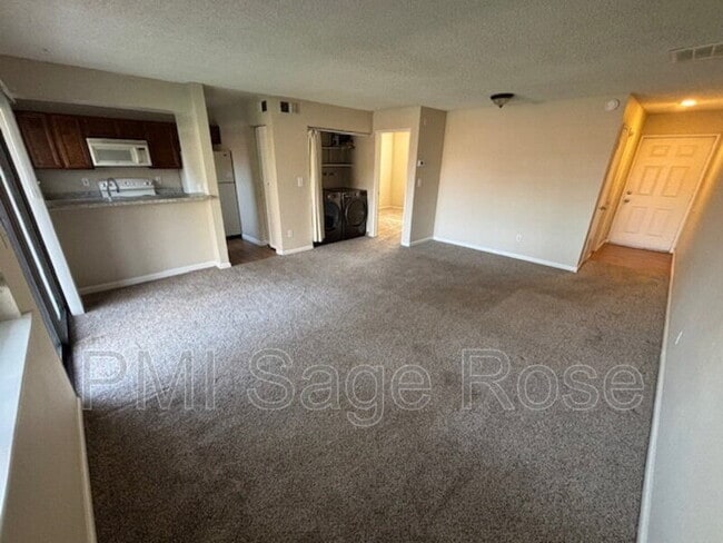 Building Photo - 3192 Bristle Branch Dr