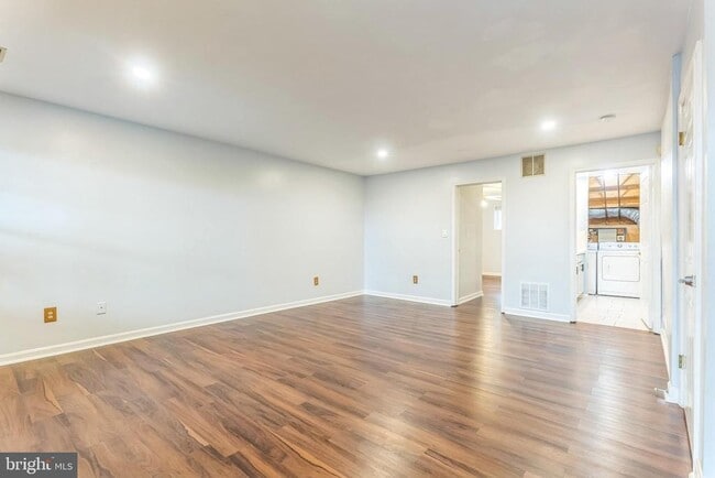 Building Photo - 13401 Silver Moon Way