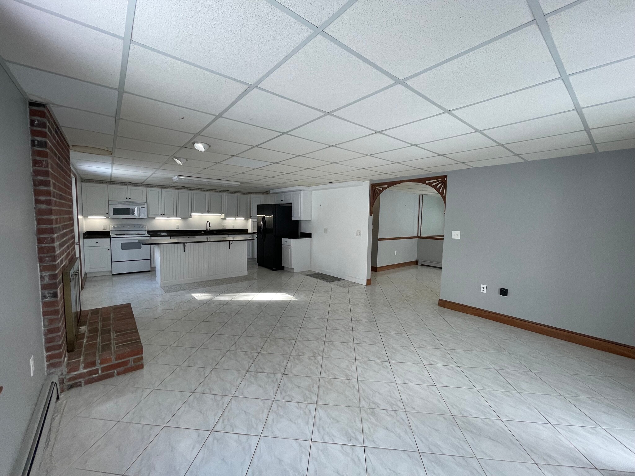 Building Photo - 178 Andover St