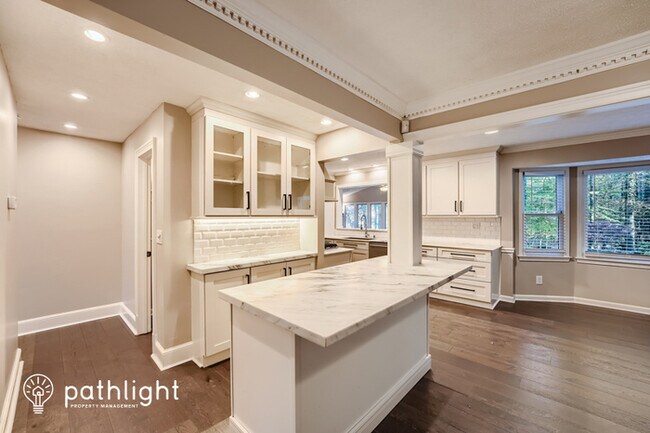 Building Photo - 1095 Willow Bend, Roswell, GA, 30075