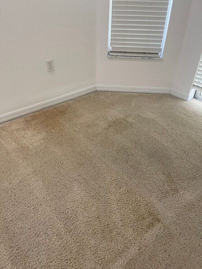 Building Photo - Bella Lago-Pool Home-1441 Beacon Dr Kissim...