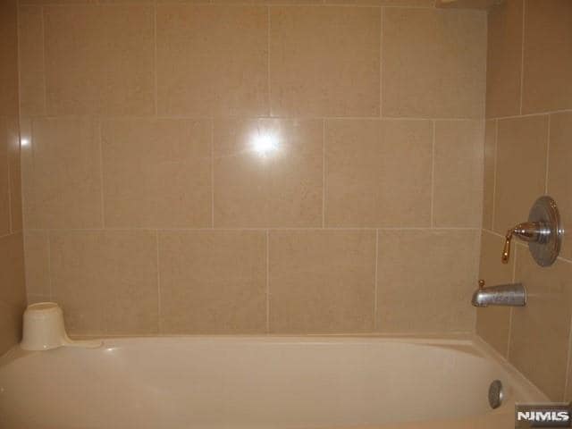 Building Photo - 2411 Windsor Park Ct