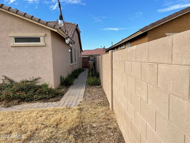 Building Photo - 69 S 195th Ln