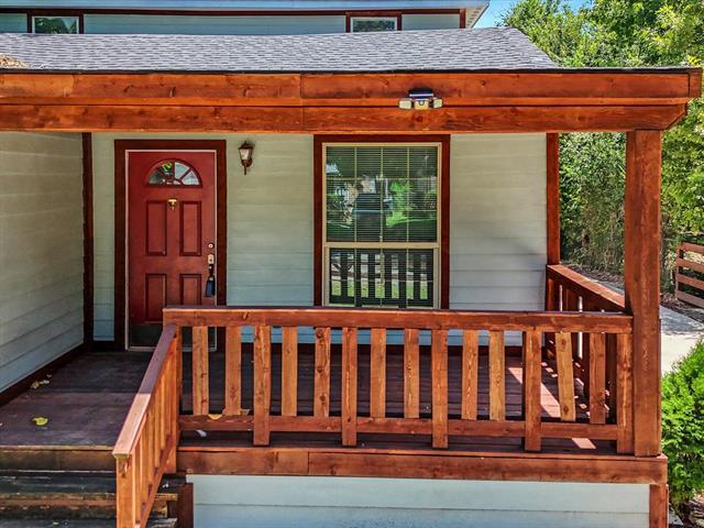 Building Photo - 2438 Lea Crest Dr