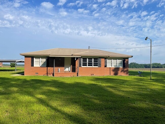 Building Photo - 266 Presley Suber Rd