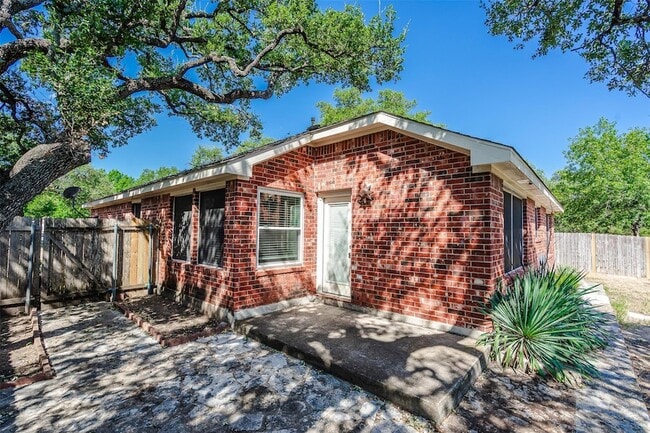 Building Photo - 5928 Lomita Verde Cir